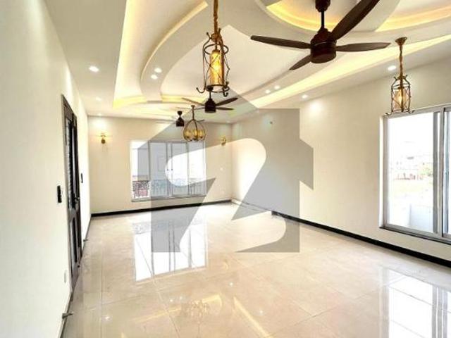 1 Kanal House Naval Anchorage