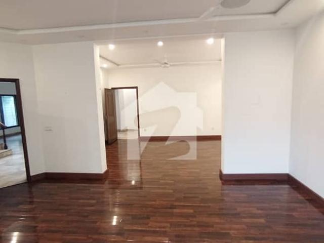 1 Kanal House Available For Rent In Model Town For Residence