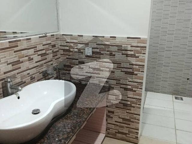 5 Marla House Available For Rent In Model Town For Residence
