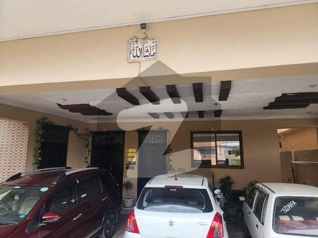 1 Kanal House Available for Rent Perfect for School, Academy, Office or Institute