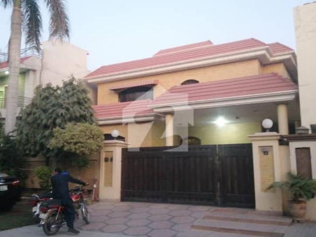 1 Kanal House For Office Use In G1 Block Johar Town Lahore