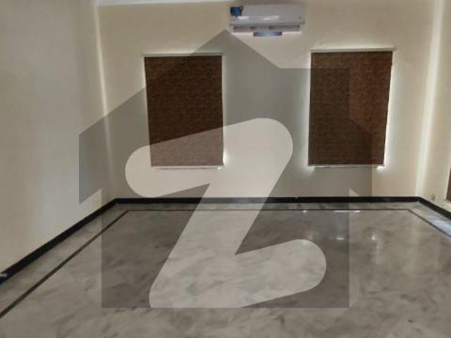 1 kanal house for rent bani gala
