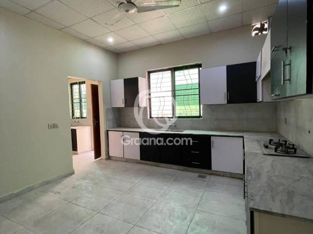 1 Kanal House for Rent