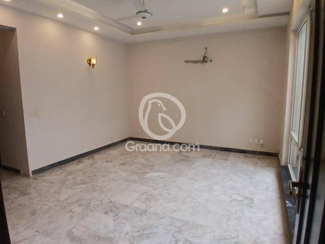 1 Kanal house for rent
