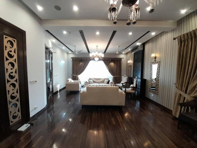 1 Kanal House for Rent
