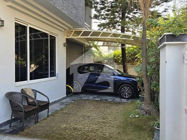1 Kanal House For sale Available In F 11/ 1