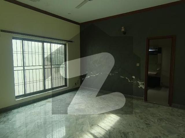 1 Kanal House For Sale | DHA Phase 3 Block W Lahore | Double Story | Prime Location | Original Pics DHA Phase 3 Block W