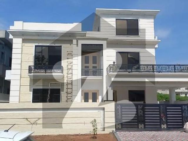 1 Kanal House for sale in Naval Anchrage Naval Anchorage