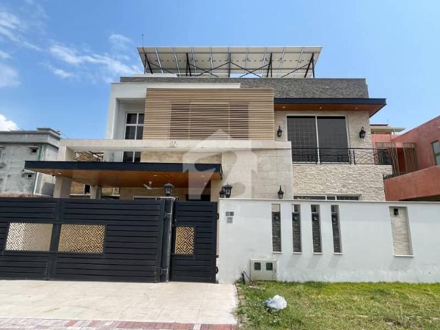 1 Kanal House For Sale In Bahria Enclave Islamabad | 6 Master Bedrooms | 20kW Solar