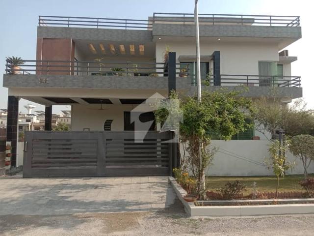 1 Kanal House For Sale In Beautiful MPCHS Block B
