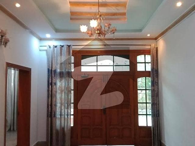 1 Kanal House for Sale in Cavalry Ground 5 Beds, Prime Location Demand 10 Crore