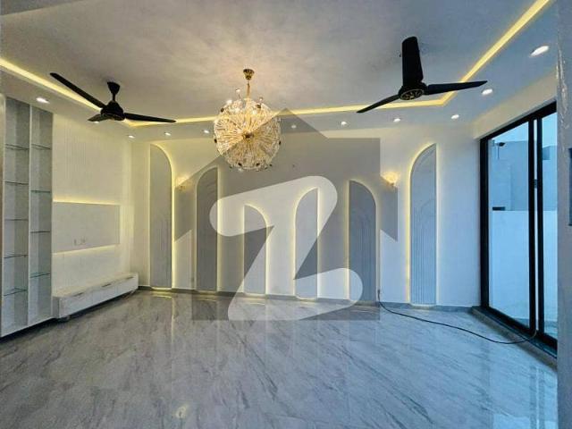 1 Kanal House for Sale in DHA Phase 7 Block S