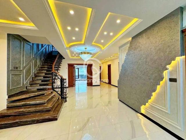 1 Kanal House for Sale