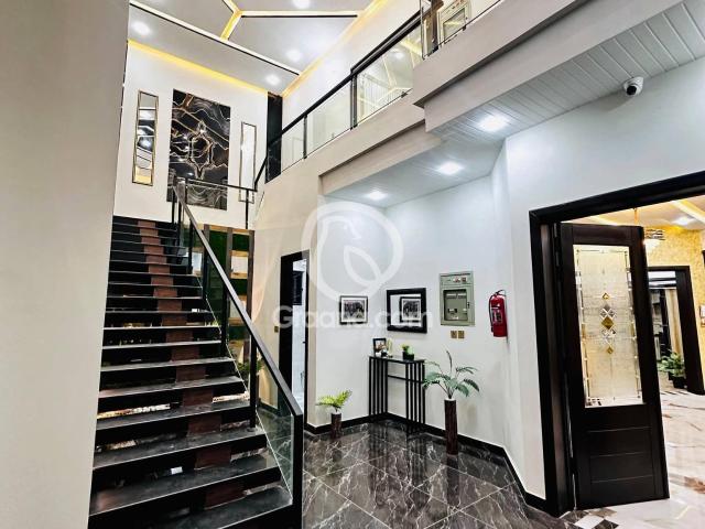 1 Kanal House for Sale