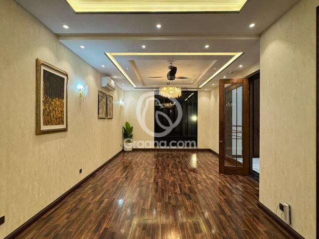 1 Kanal House for Sale