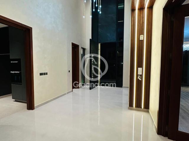 1 Kanal House for Sale
