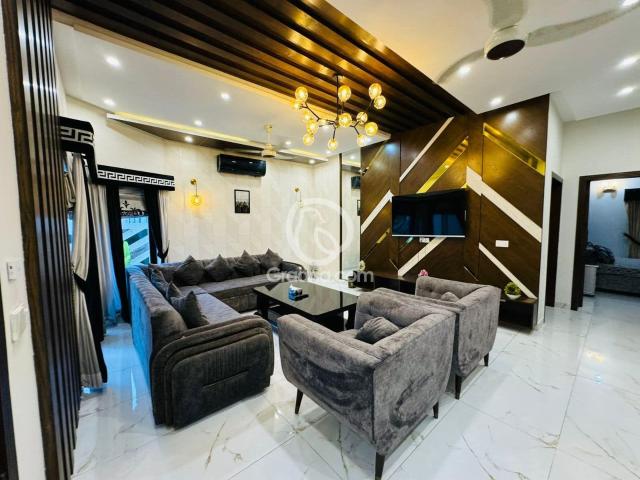 1 Kanal House for Sale