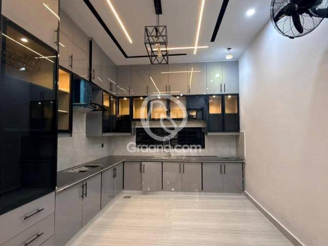 1 Kanal House for Sale