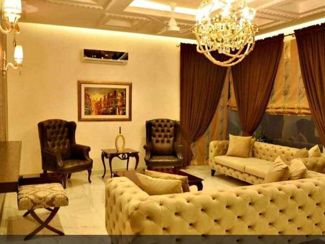 1 Kanal House for Sale