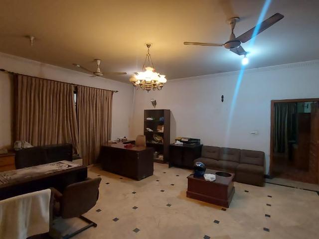 1 Kanal house for sale