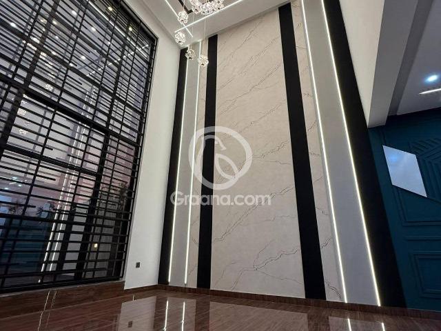 1 Kanal House for Sale