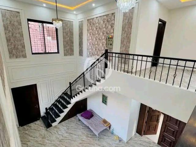 1 Kanal House for Sale