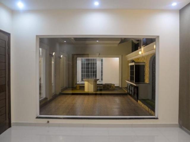 1 Kanal House for Sale