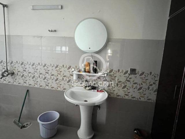 1 Kanal House for Sale