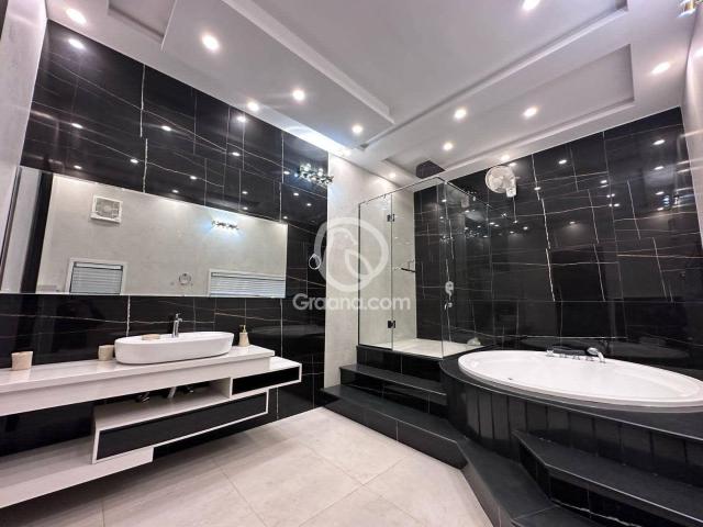 1 Kanal House for Sale