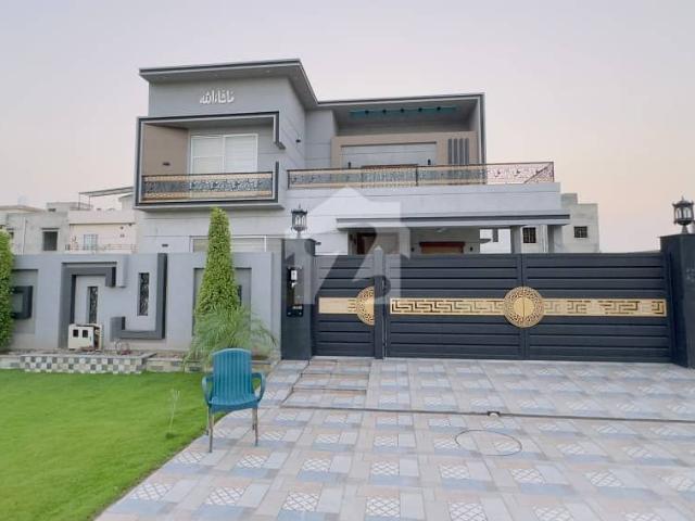 1 Kanal House For Sale 5 Beds 80 Feet Road