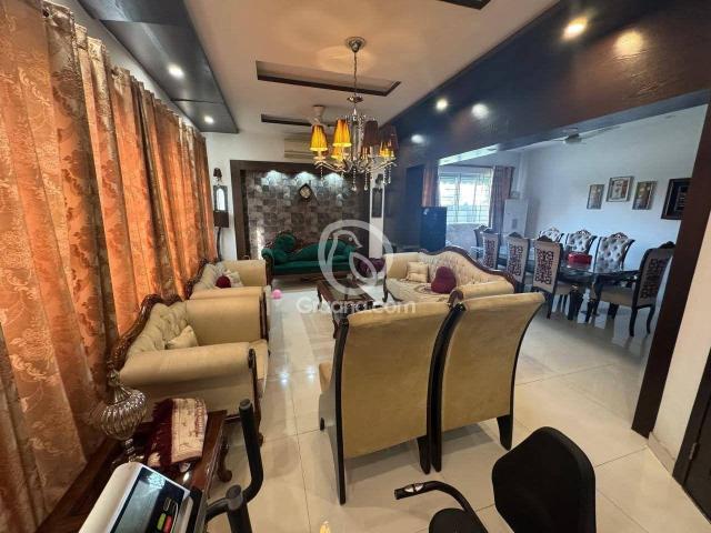 1 Kanal House for Sale