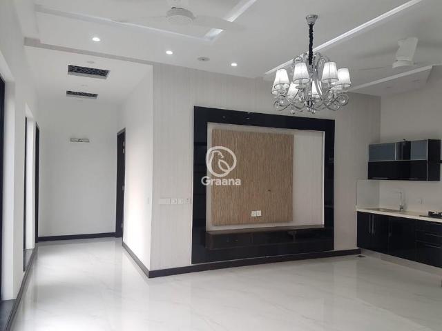 1 Kanal House for Sale