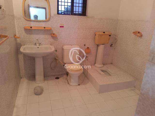 1 Kanal House for Sale