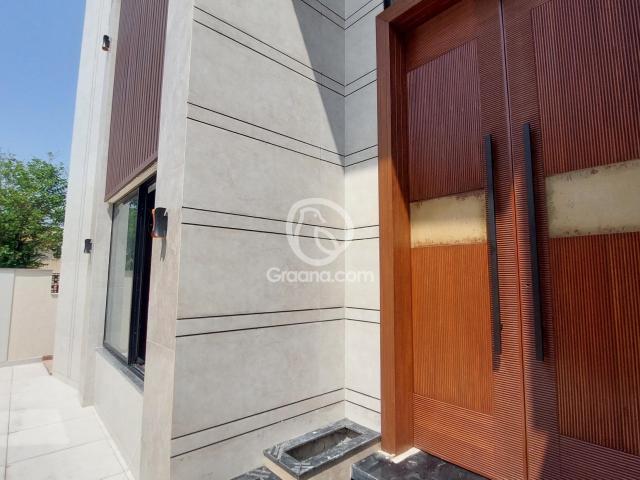 1 Kanal House for Sale