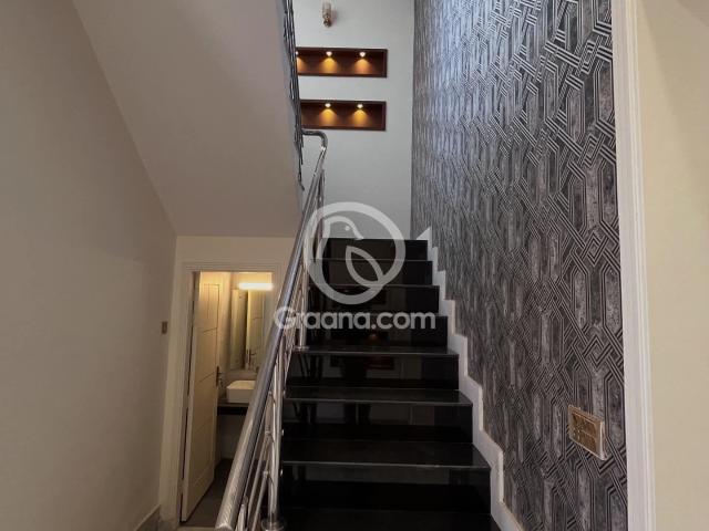 1 Kanal House for Sale