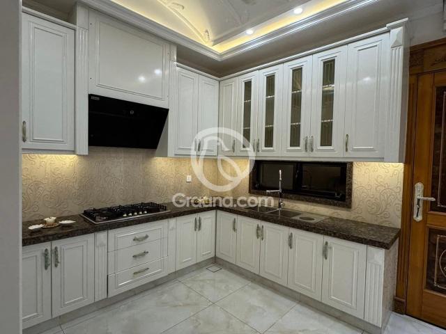 1 Kanal House for Sale