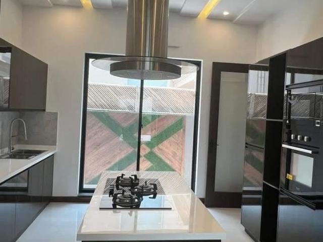 1 Kanal House for Sale