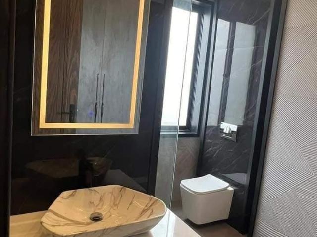 1 Kanal House for Sale