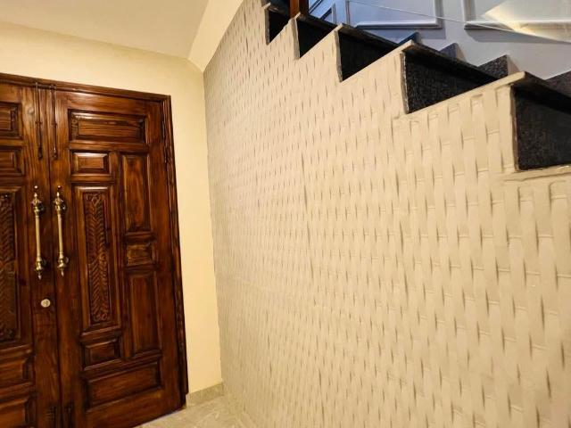 1 Kanal House for Sale