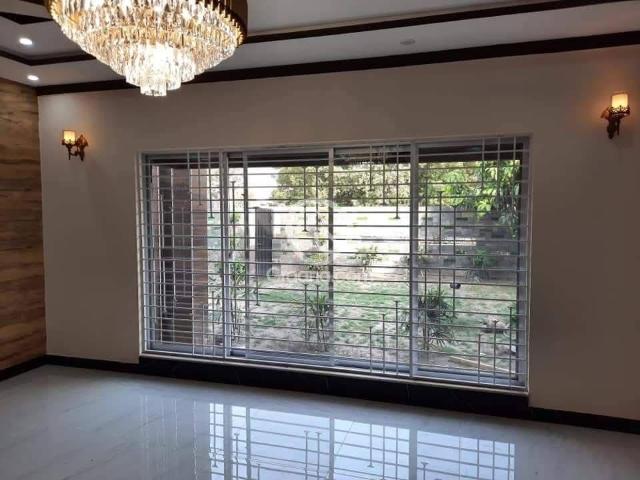 1 Kanal House for Sale