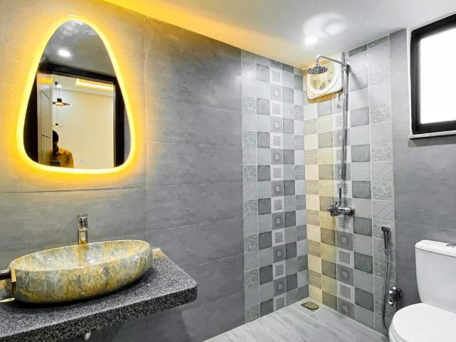 1 Kanal House for Sale