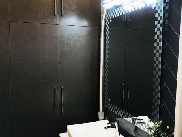 1 Kanal House for Sale