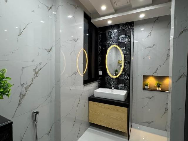 1 Kanal House for Sale
