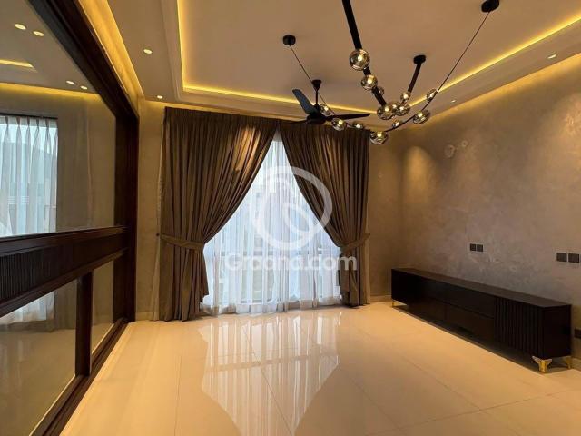 1 Kanal House for Sale