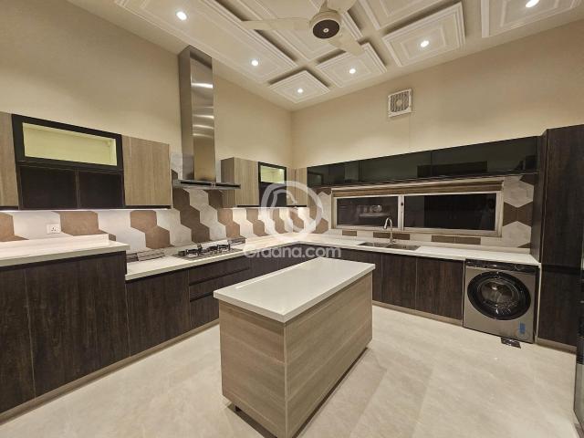 1 Kanal House for Sale