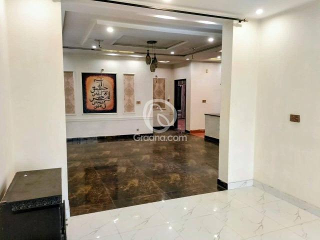 1 Kanal House for Sale