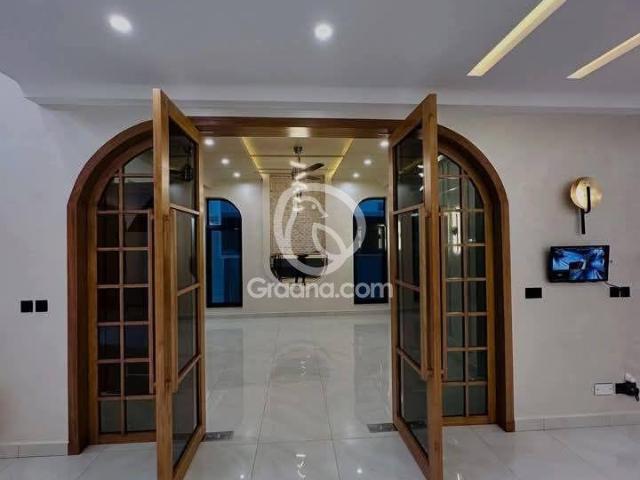 1 Kanal House for Sale