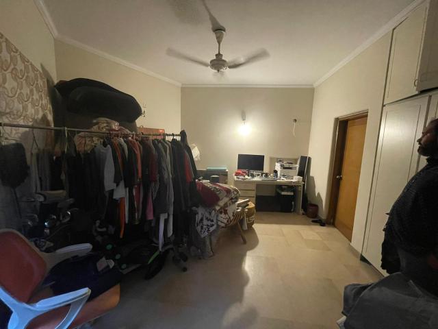 1 Kanal House for Sale