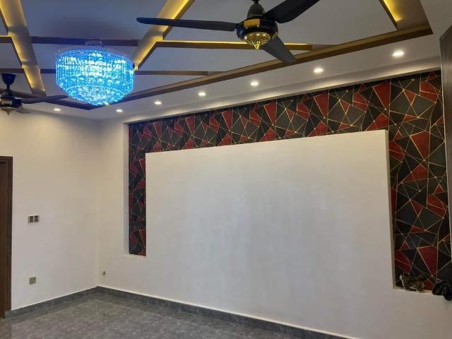 1 Kanal House for Sale