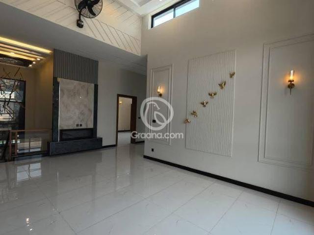 1 Kanal House for Sale